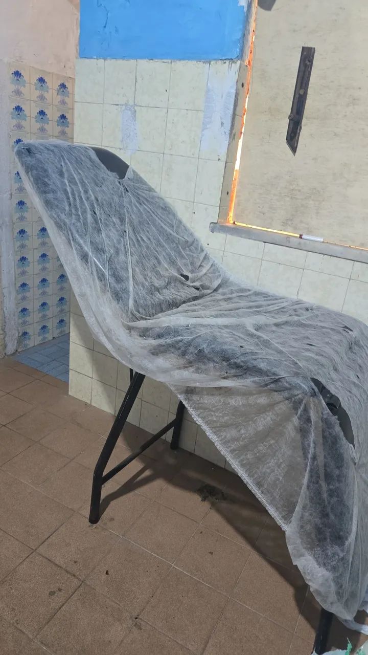 Vendo essa maca ideal.para lash designer  - Foto 3