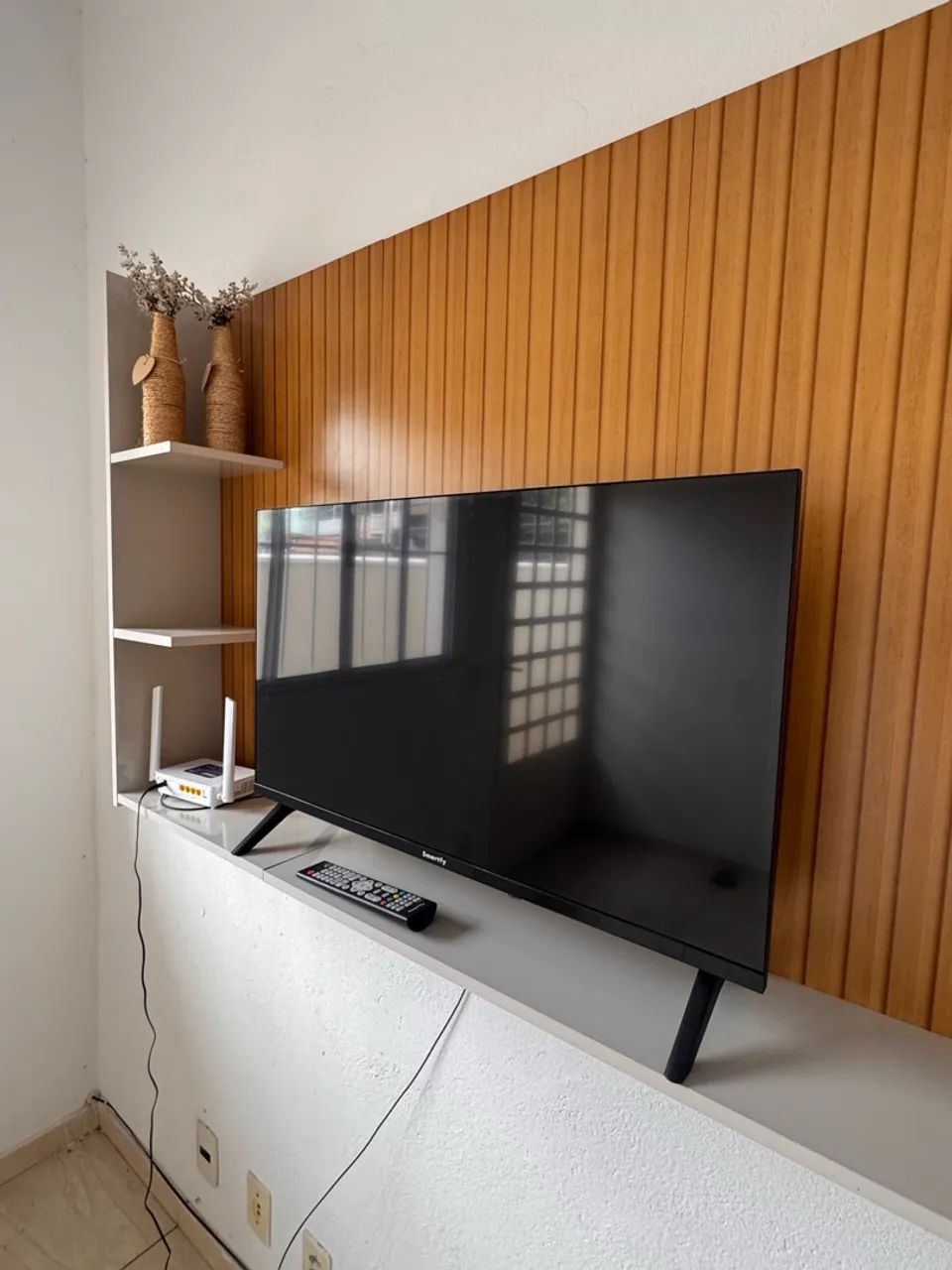 Televisão 32 + Painel 
