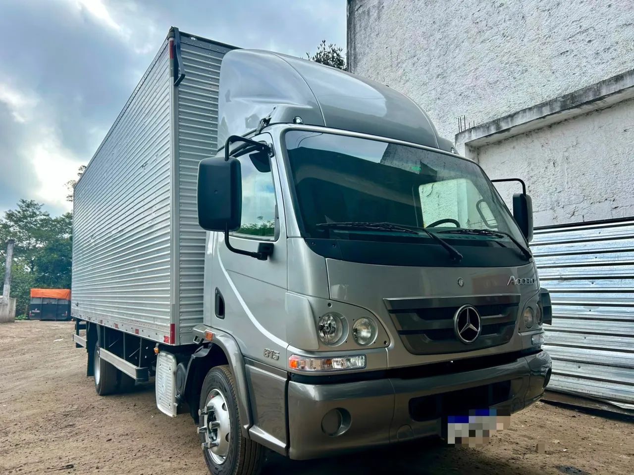 ACELLO 815 2015 Baú de 6.50 - Foto 4