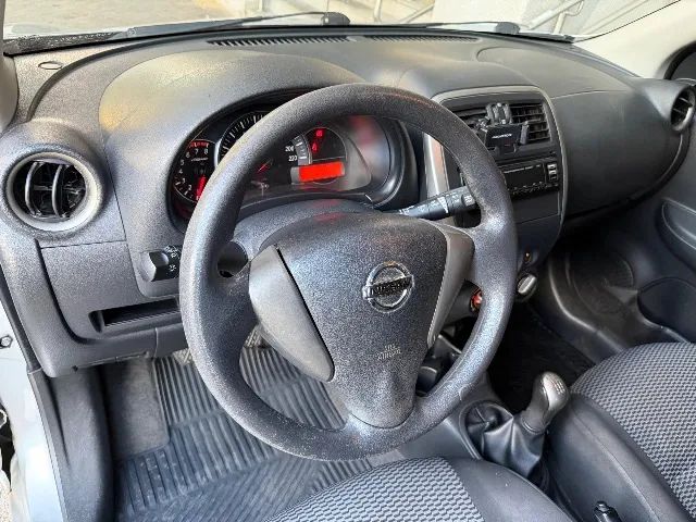 Nissan March S 1.0 12V Flex 5p, foto 10 de 15