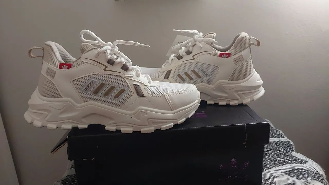 Tenis Adidas - Foto 3