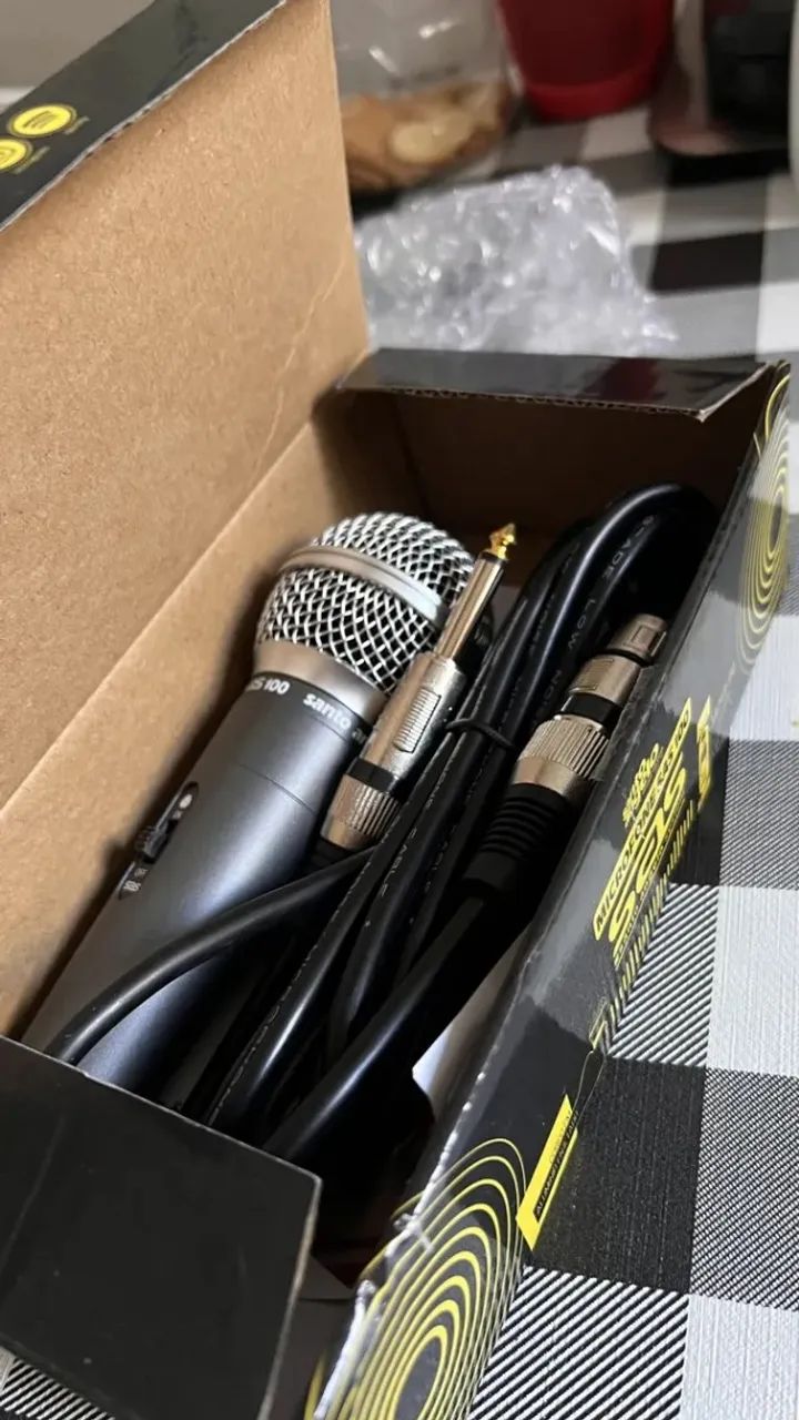 Microfone Com Fio Chaveado Cardioide Santo Angelo Sas 100