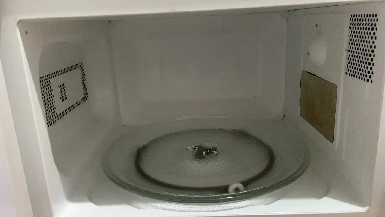 Microondas Midea 22L  - Foto 5