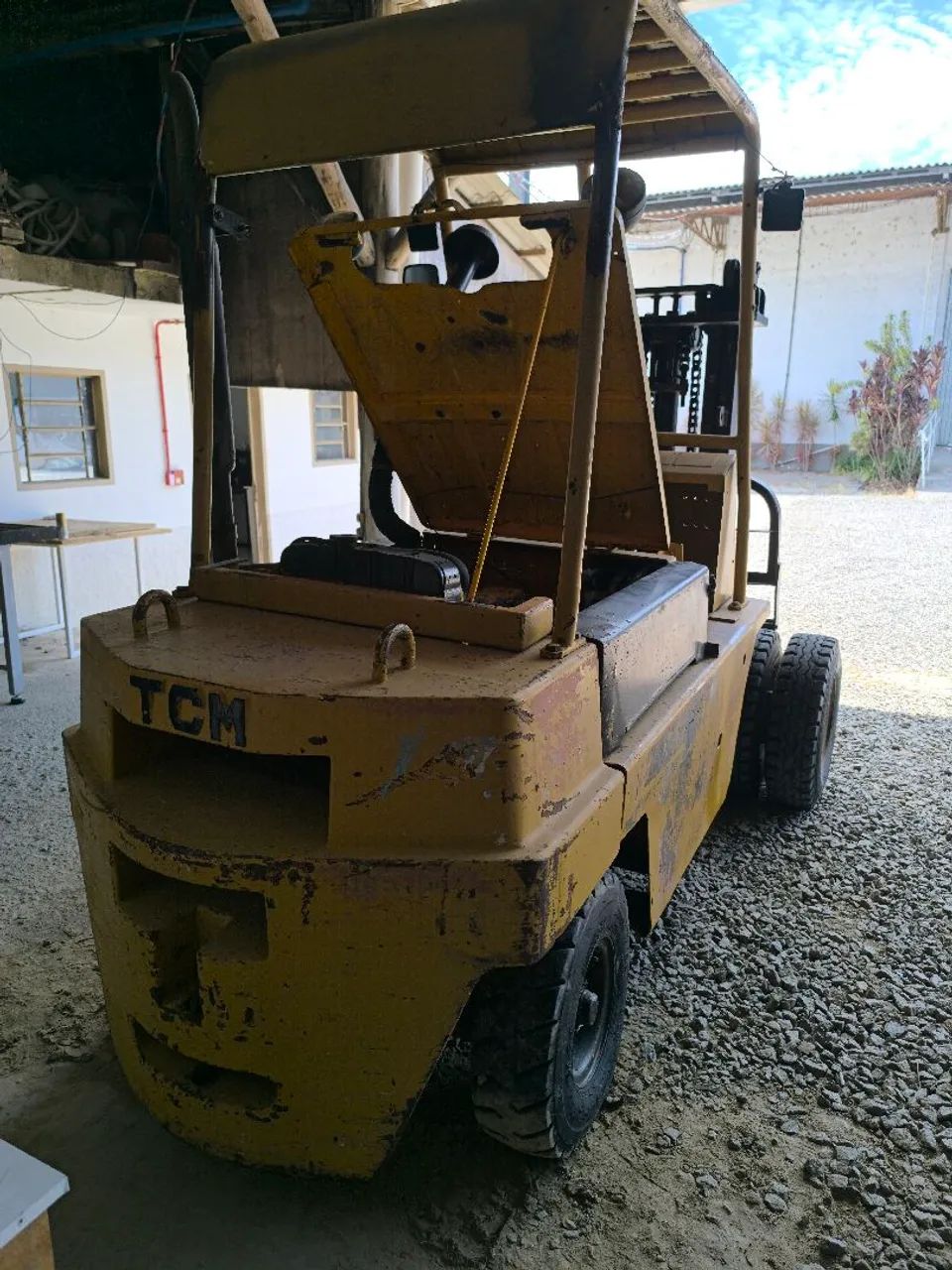 Vendo empilhadeira 3.5T - Foto 5