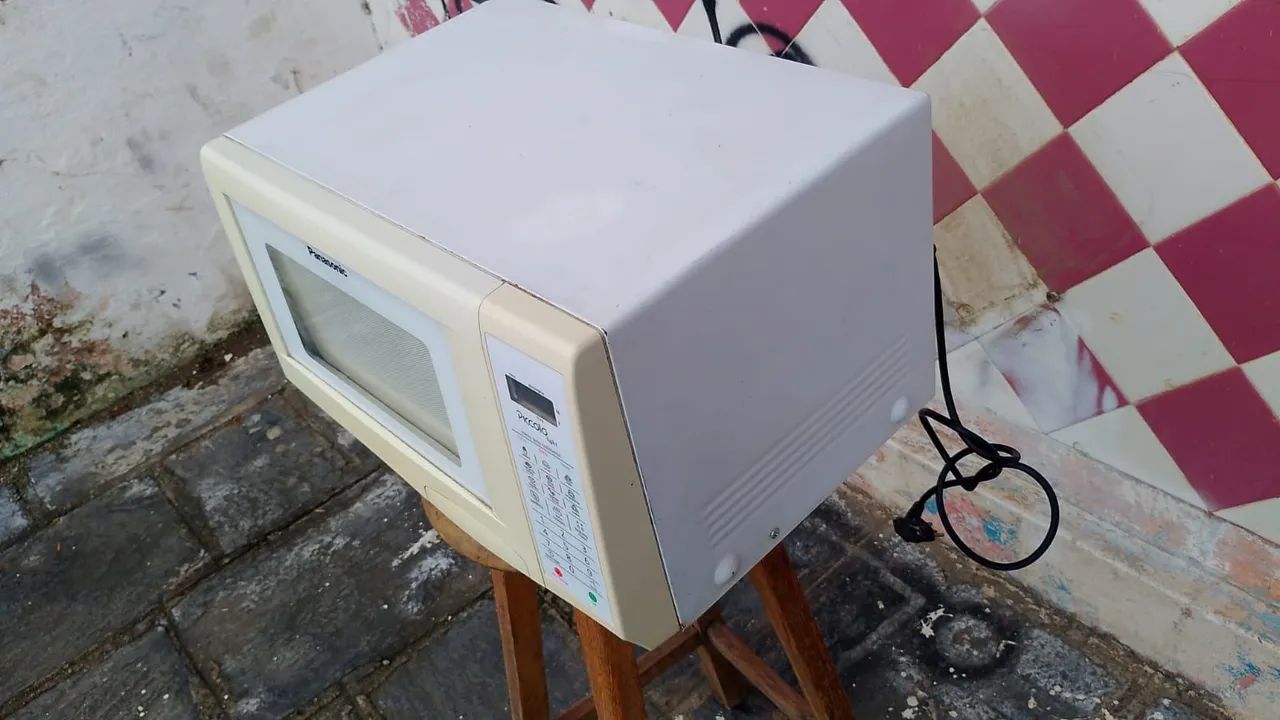 Microondas Panasonic 20 litros  - Foto 4
