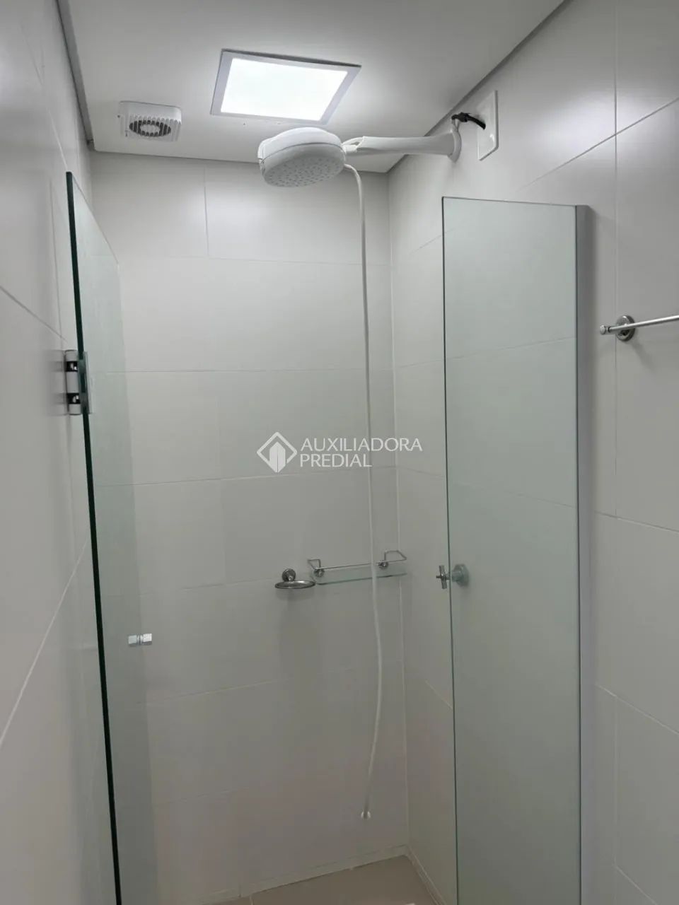 Studio moderno e todo mobiliado. - Foto 2