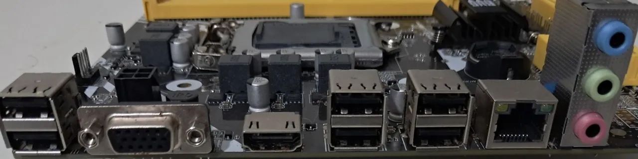 Placa mãe Revenger H55 LGA 1156 DDR3 - Micro-atx - Usada - Foto 3