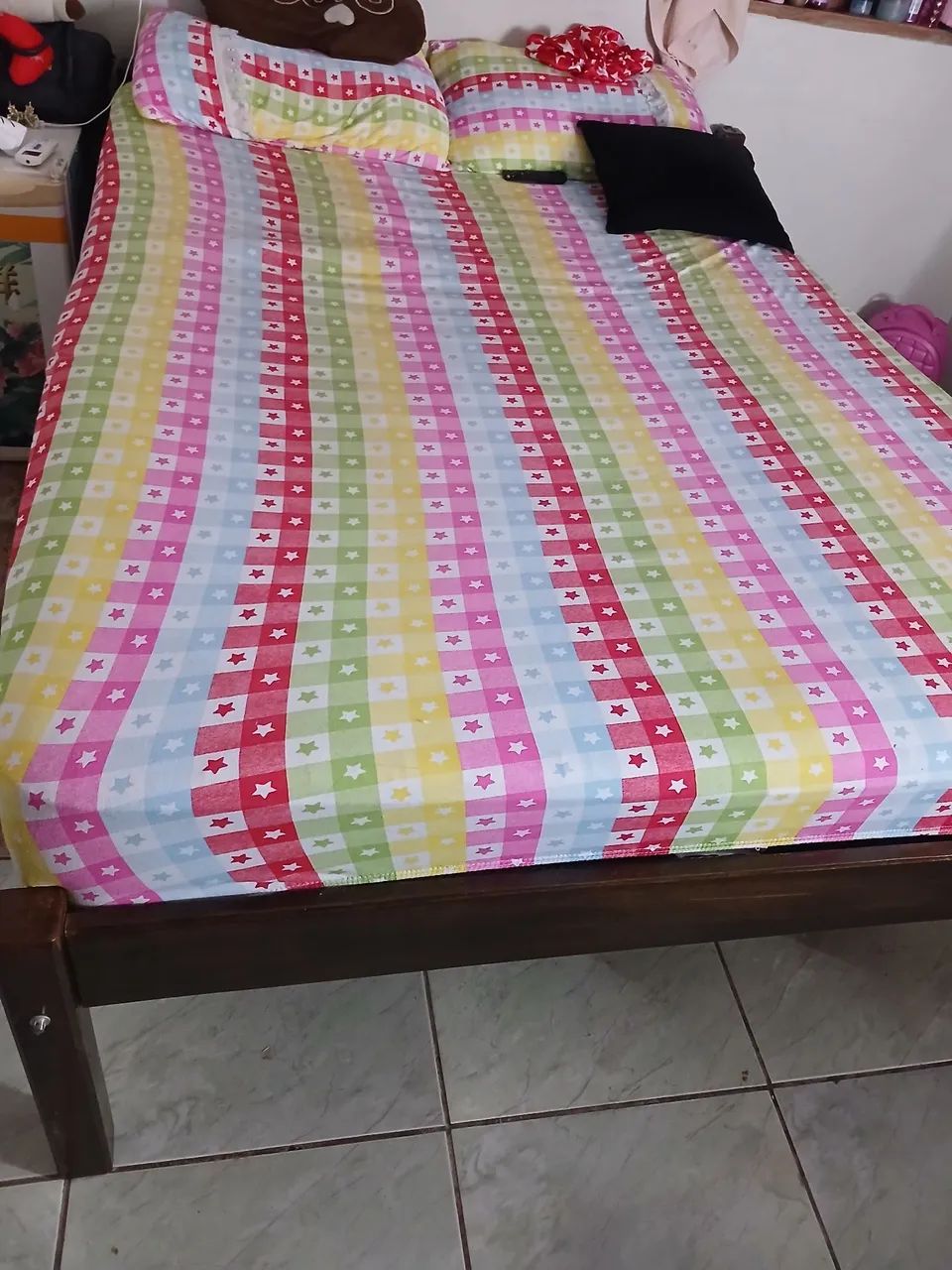 Cama de casal com colchão 