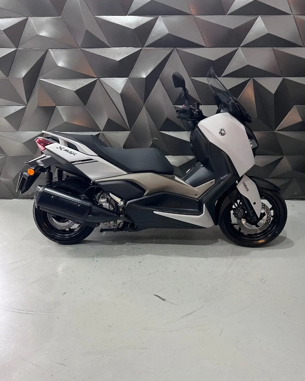 XMAX 250 ABS - Foto 3