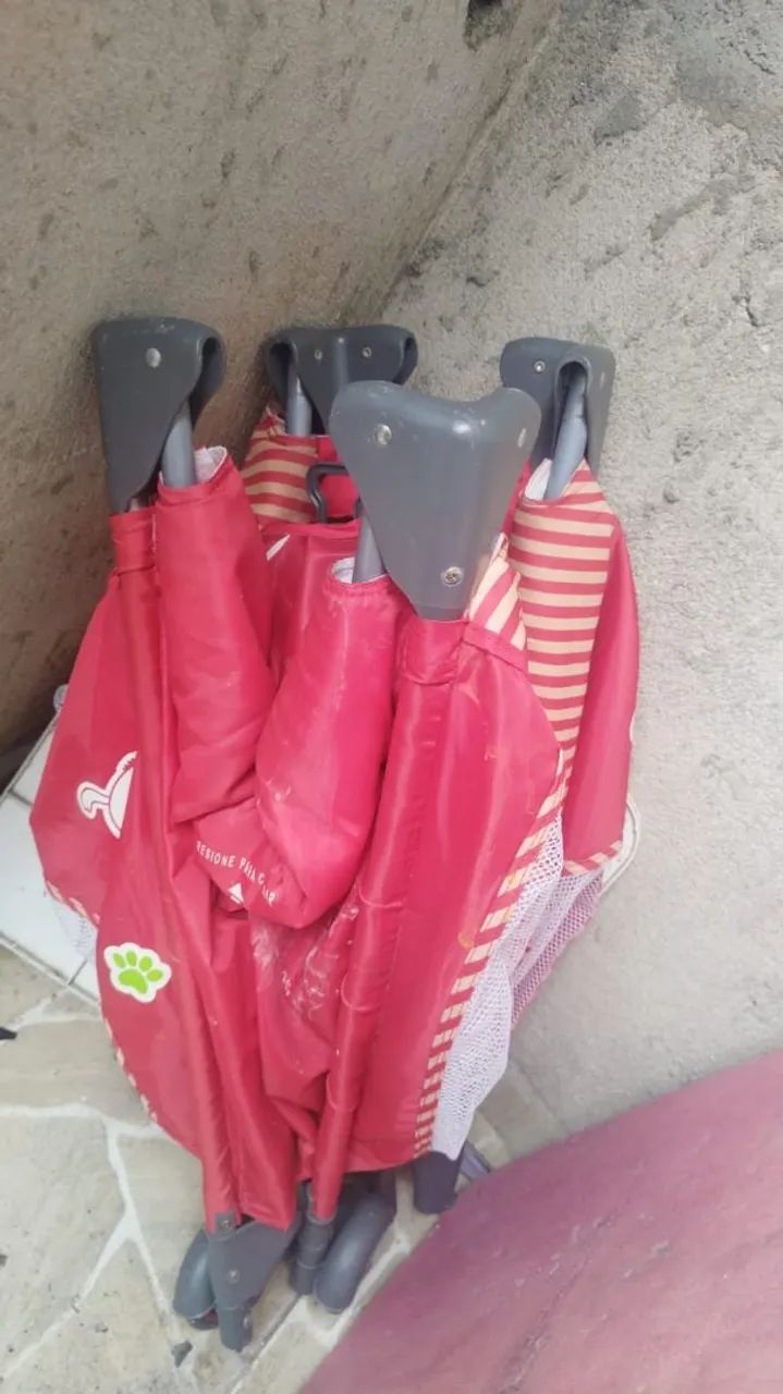 Chiqueirinho/Cercadinho de bebê vermelho  - Foto 3