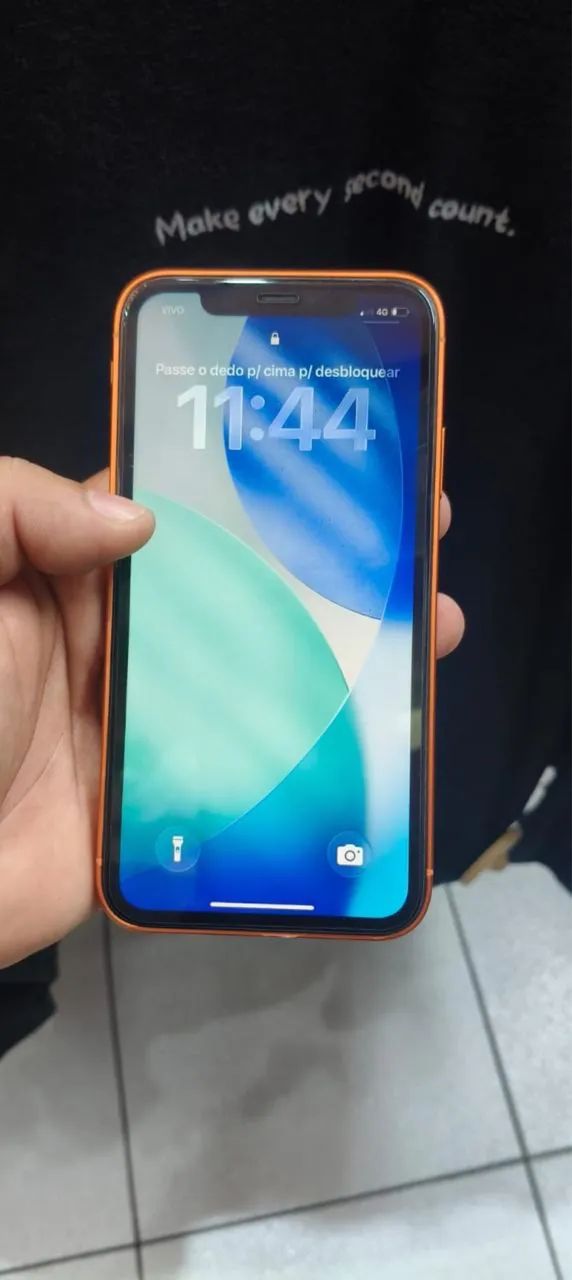 iPhone 11 128 gb na carcaça do 17 pro - Foto 5