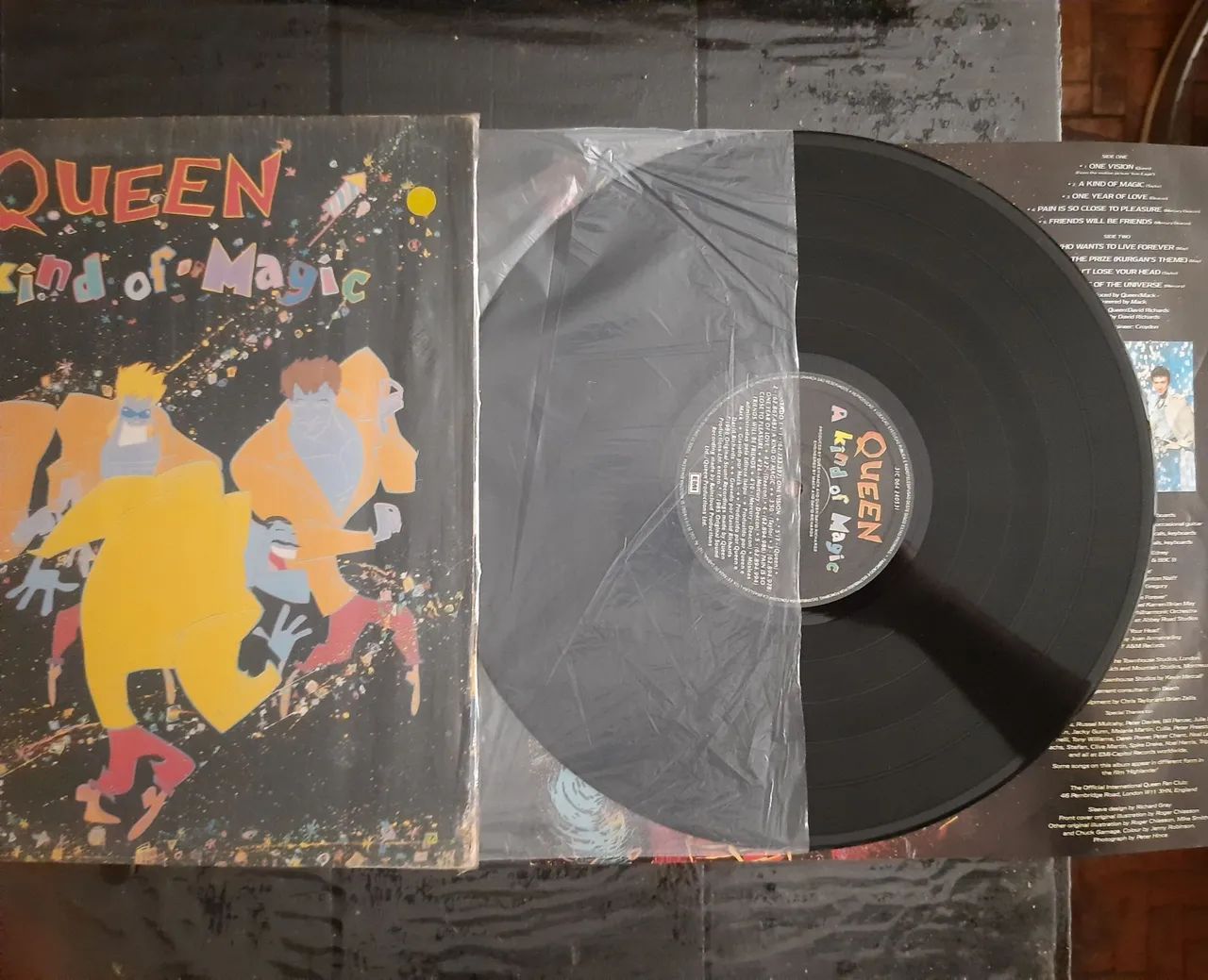 Lp Vinil Queen - A Kind Of Magic "1986". - Foto 3