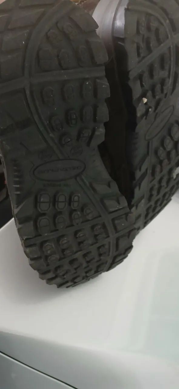 Bota de Segurança (Usada pouco tempo) N°43 - Foto 2