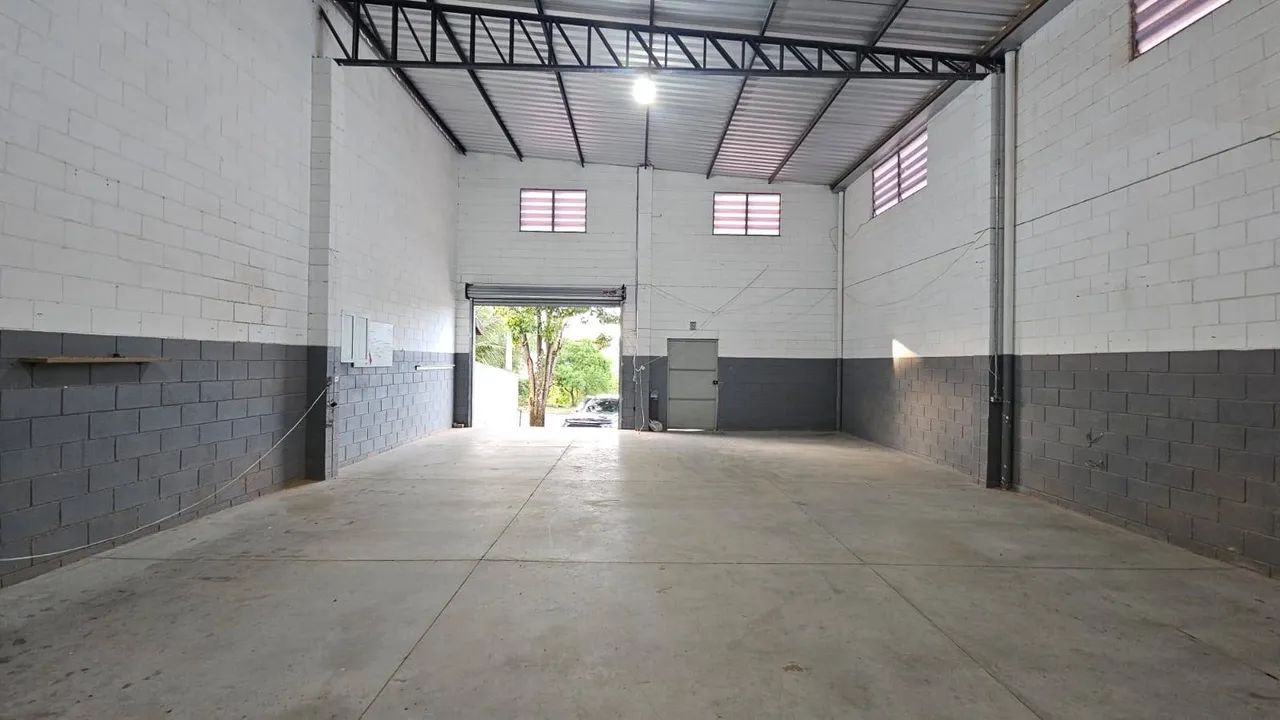Locação Galpão Santa Julia SJC.