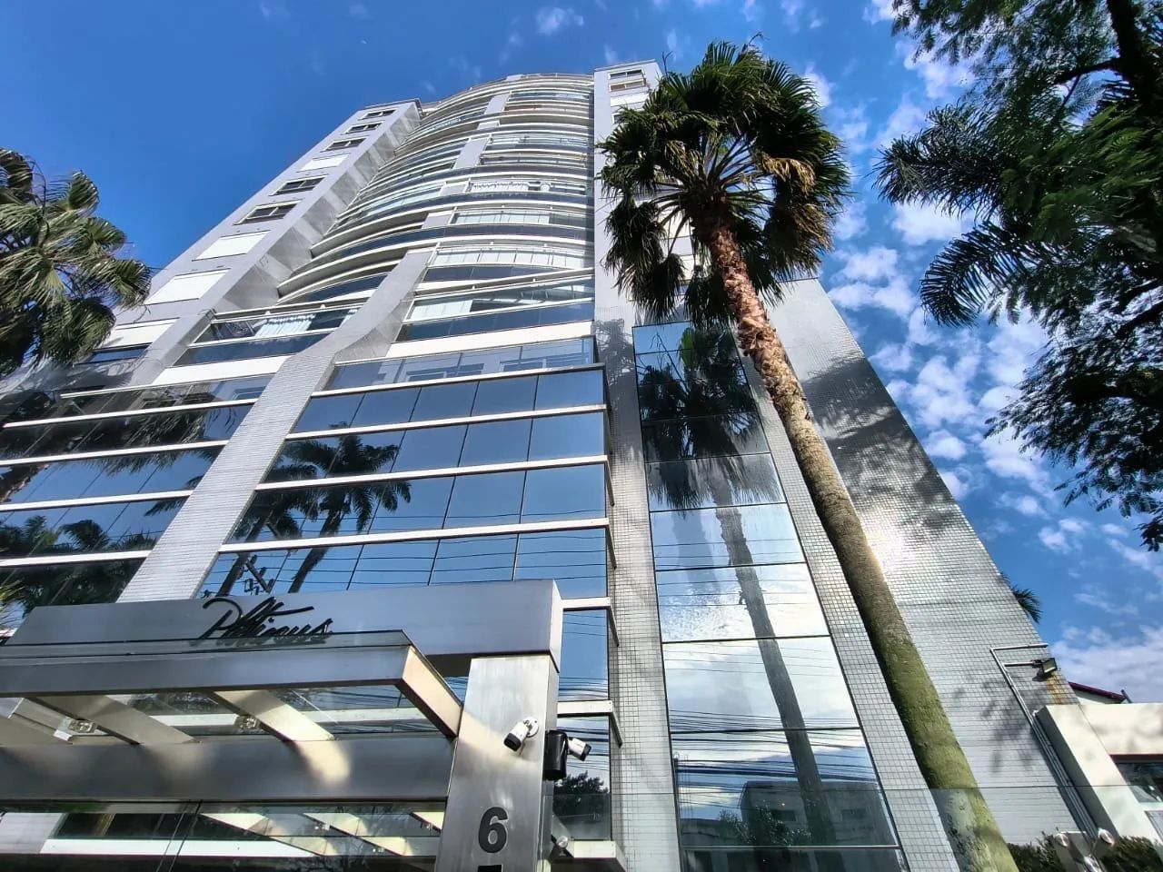 Apartamento de 3 quartos na Agronômica