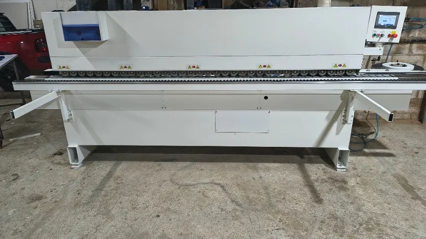 Coladeira de borda automática 