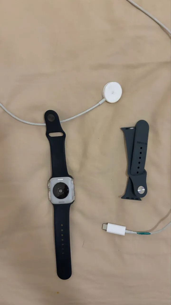 Apple Watch SE GPS + Cellular (2nd gen) - 40 mm