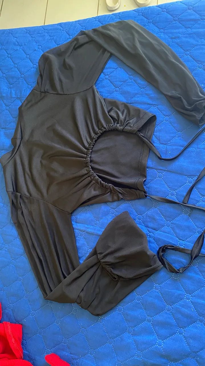 Blusa preta manga longa transparente 