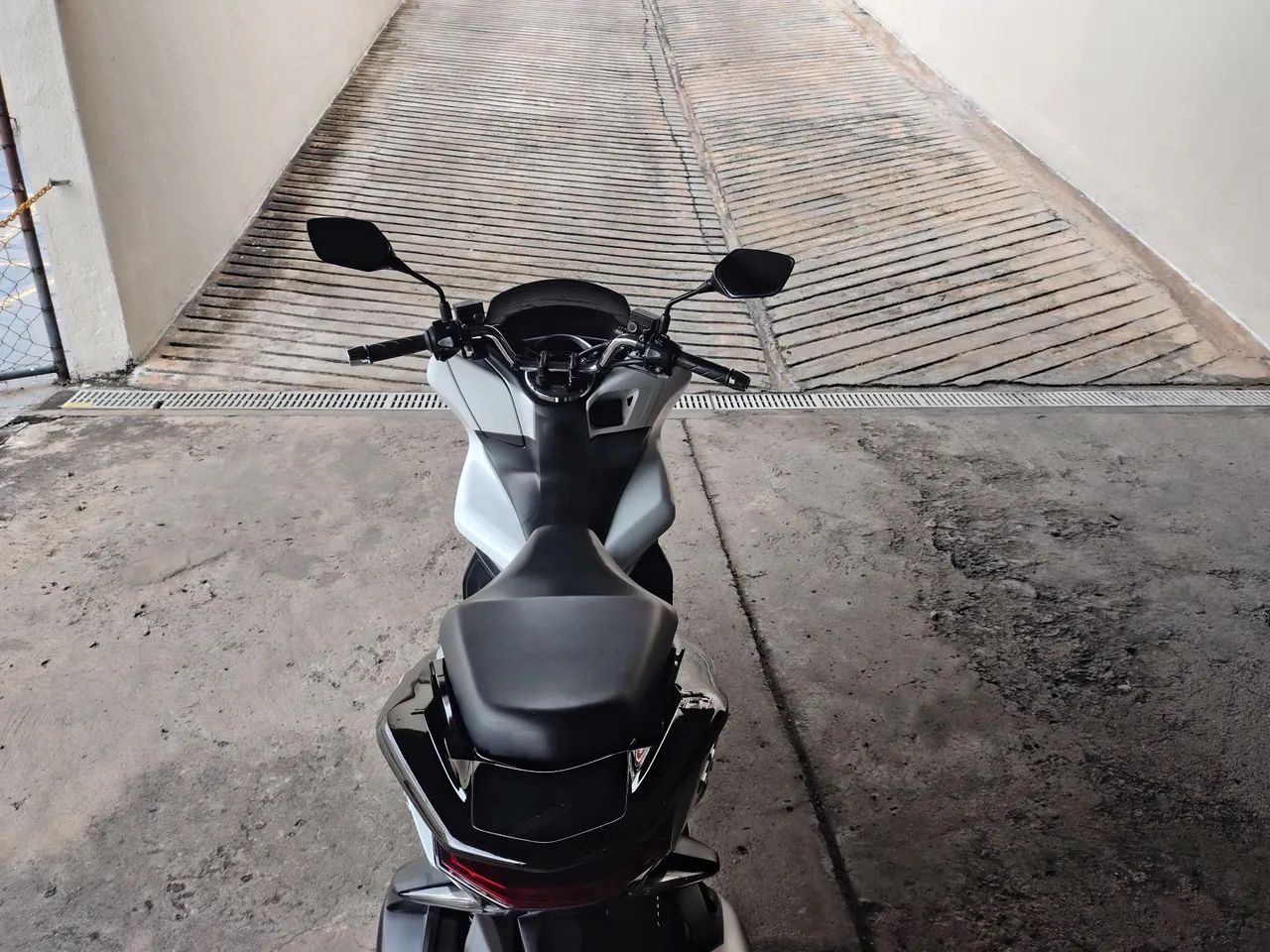 Honda PCX SPORT  - Foto 3