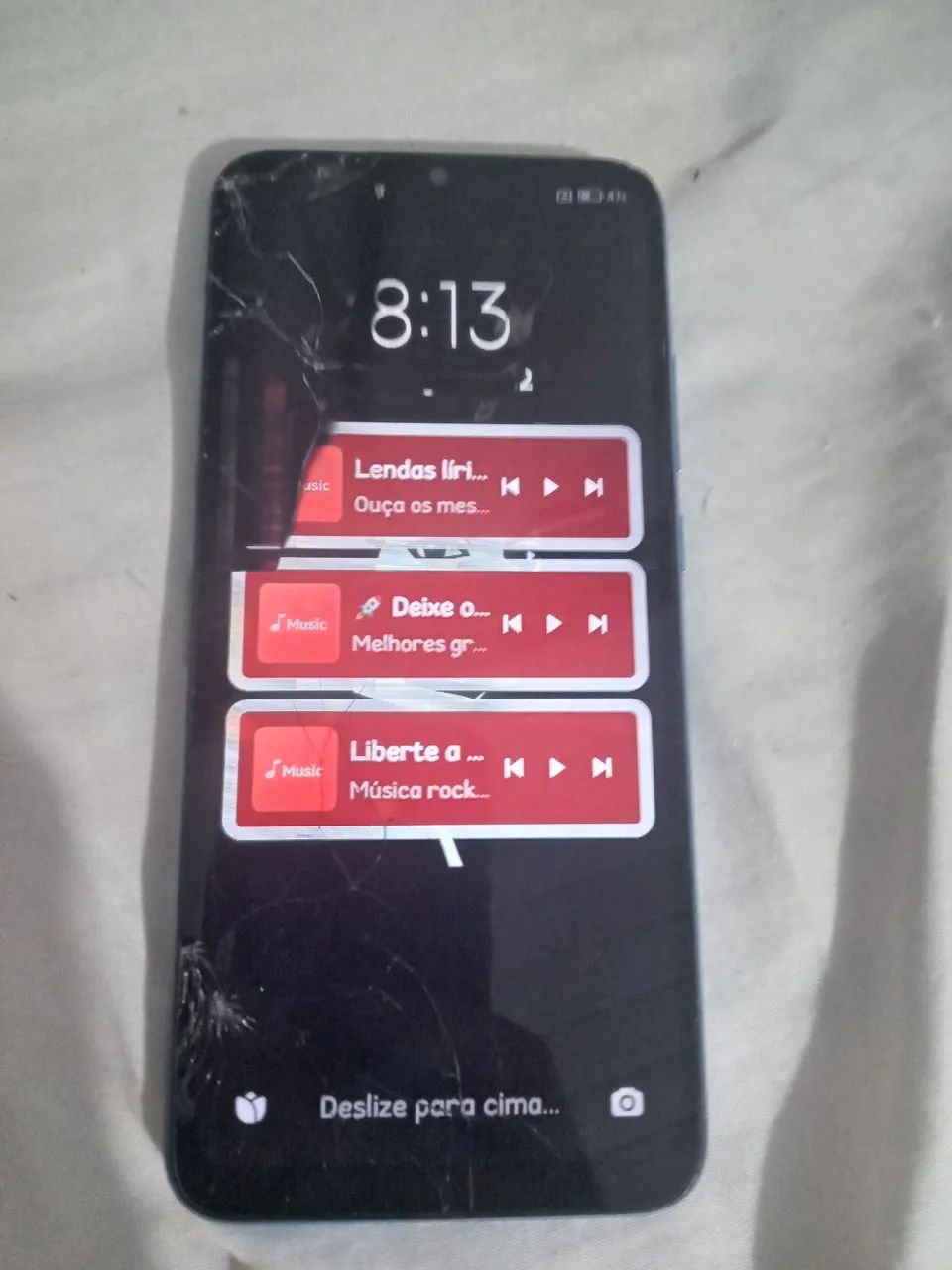 Celular redmi 10c com defeito 
