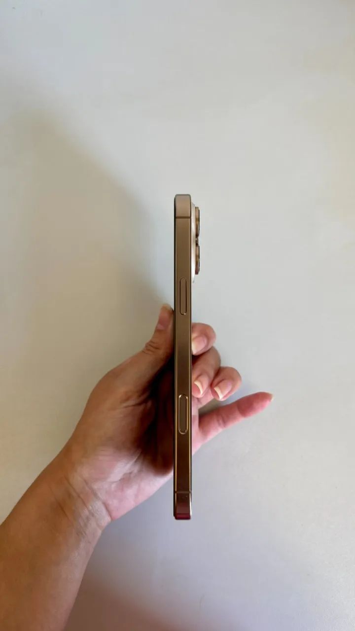 iPhone 16 Pro Max - Foto 5