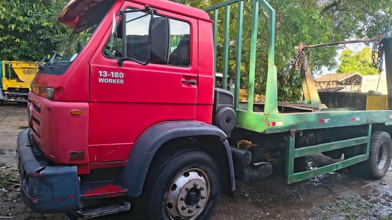 Vendo VW 13-180 Mecânico operacional no chassis — foto 2