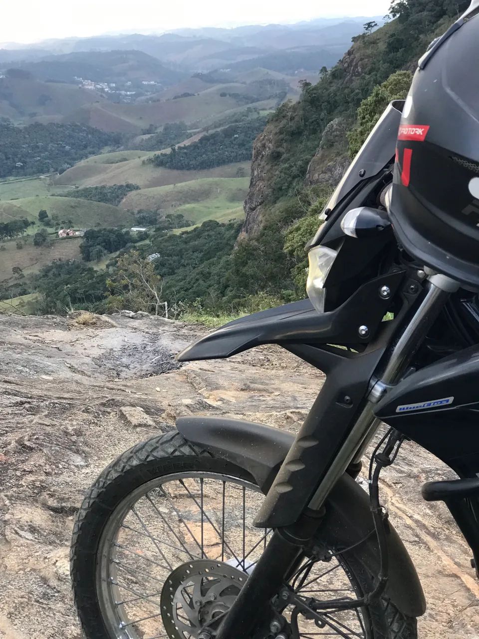 Lander 250 extremamente nova - Foto 5