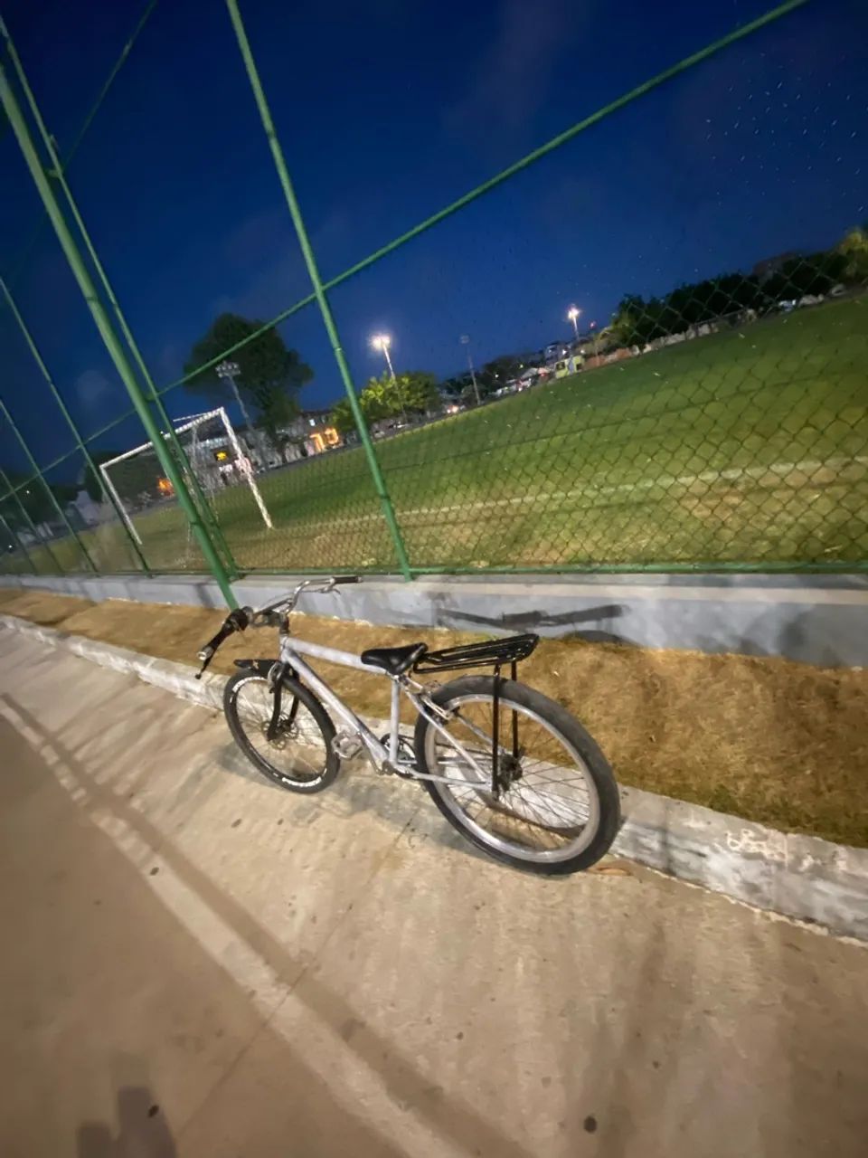 Bike montadinha aro 26  - Foto 2