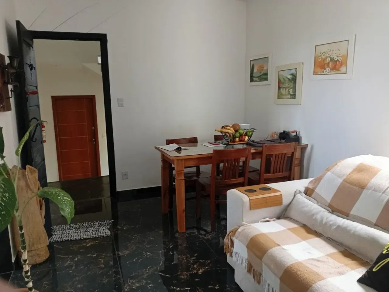 Apartamento com 03 Quartos e Suíte  Prédio Pequeno - Foto 2
