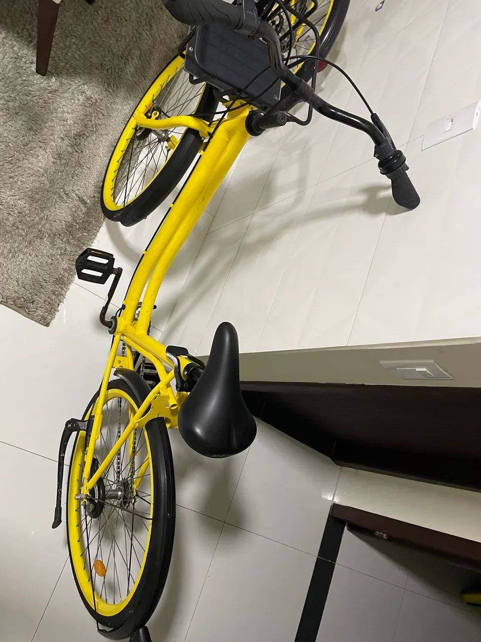 Bicicleta pneu maciço  - Foto 2