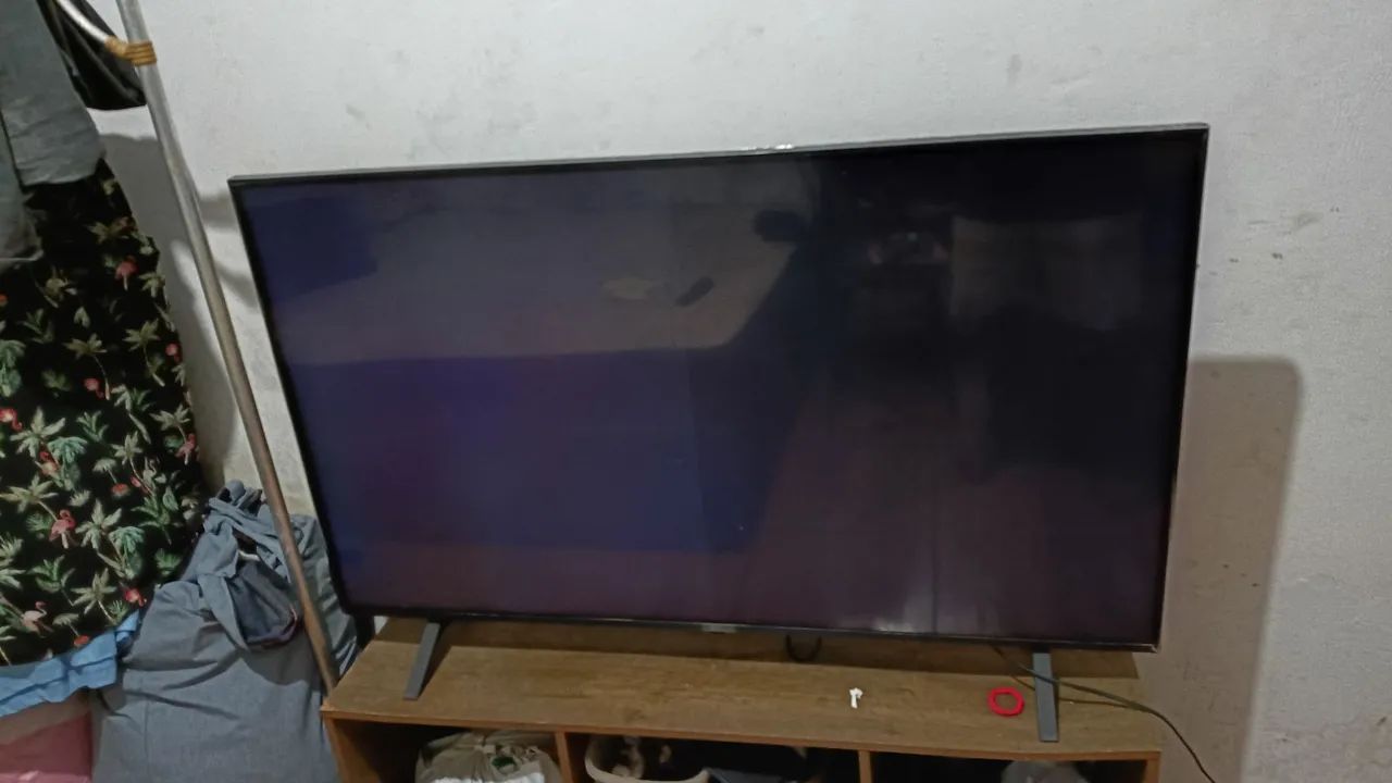 Tv LG 50 polegadas 4k com defeito 800 reais - Foto 3
