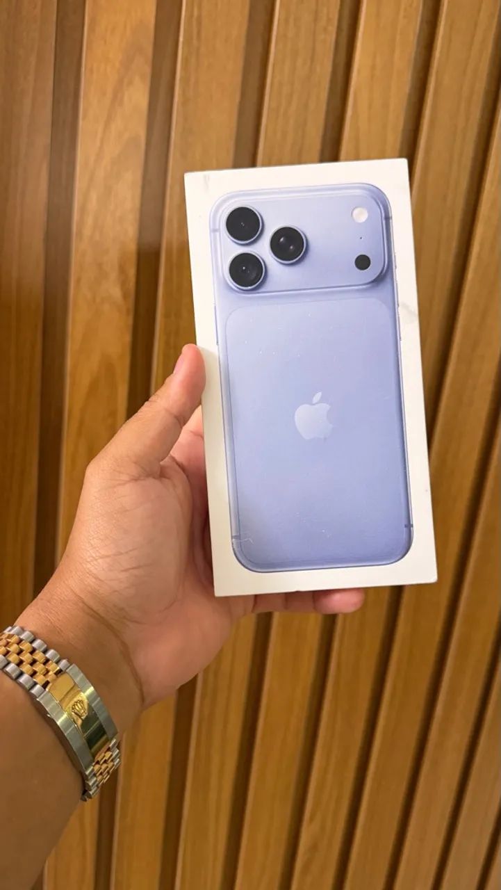 iPhone 18 pro Max 256gb ( lacrado ) 9.350