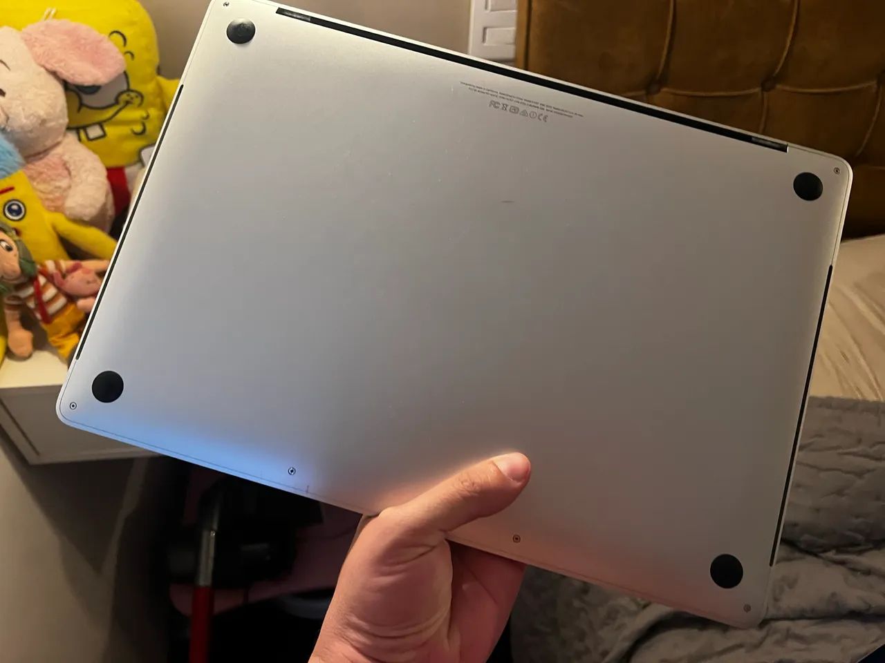 Macbook A1707 i7 2.9ghz 16gb Ram 1tb ssd 4gb de video Radeon - Foto 4