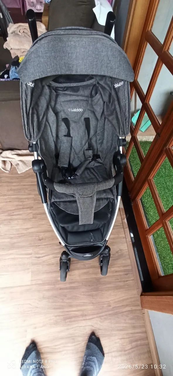 Carrinho de bebê Kiddo compacto + bebê conforto  - Foto 2