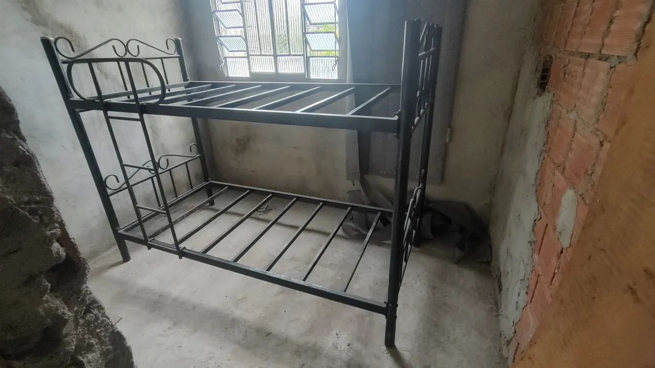 Cama beliche de ferro