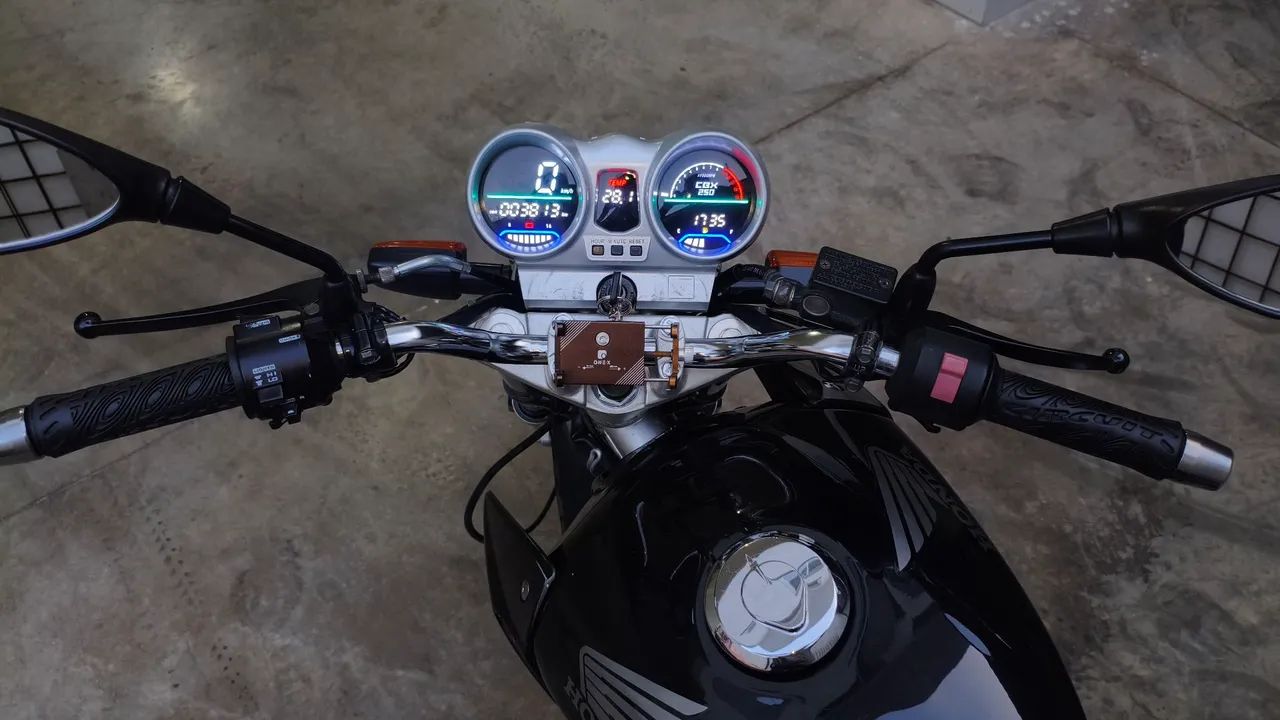 Cbx 250 Twister  - Foto 2