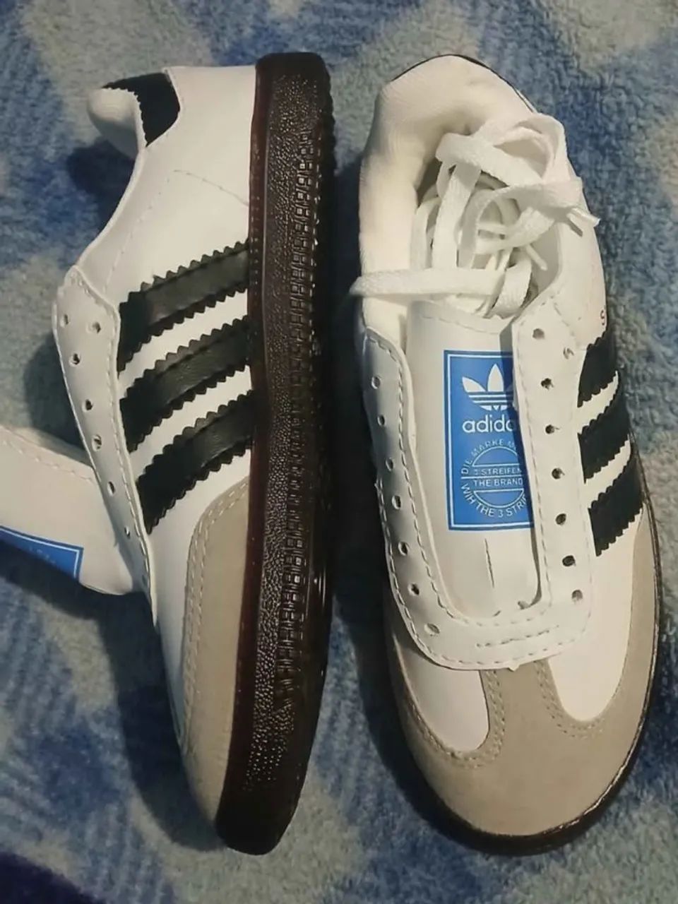Tênis adidas 