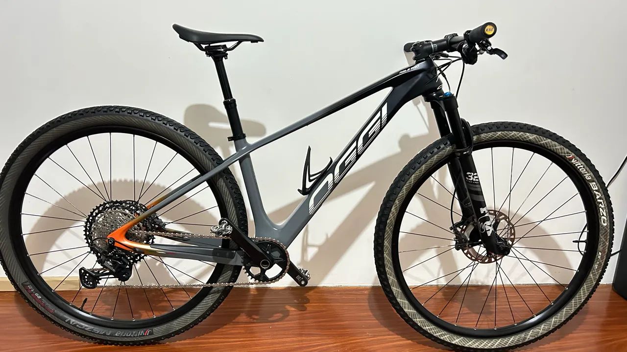Bicicleta Oggi Agile Pro Carbon 2023 XT - Foto 2