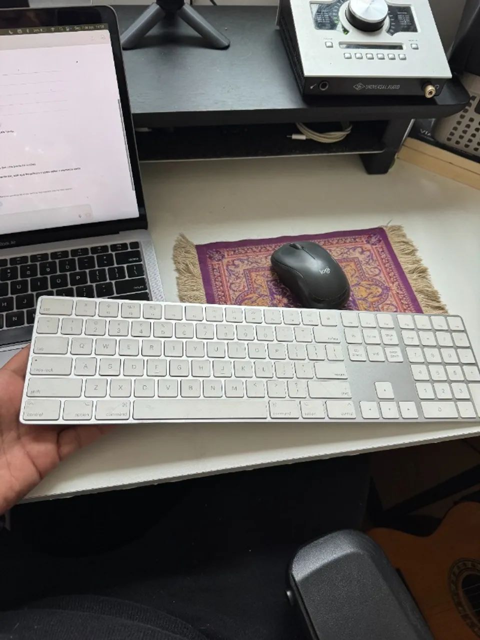  Apple Magic Keyboard 2 com Teclado Numérico - Foto 2