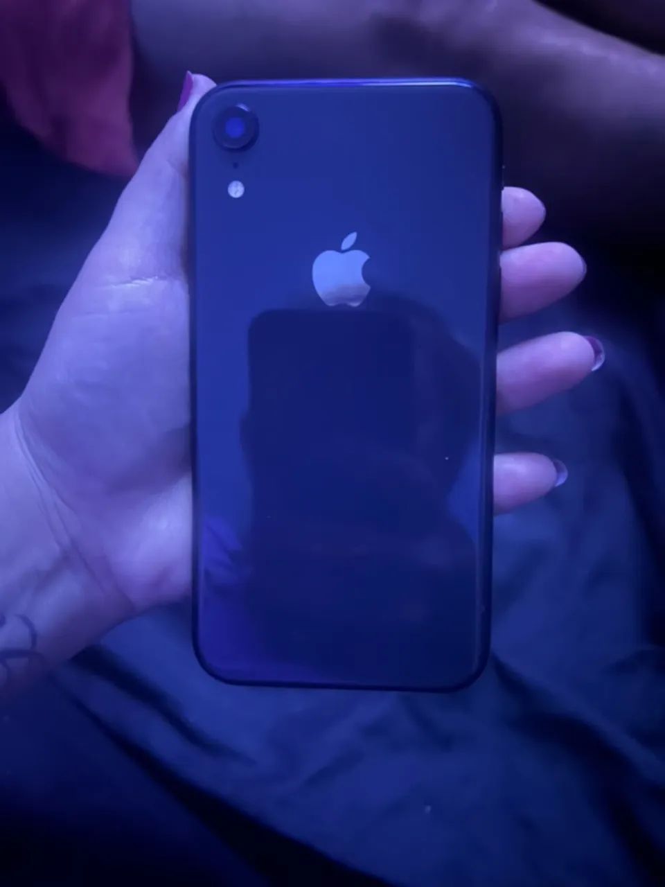 Vendo iPhone XR na cor preta  - Foto 3