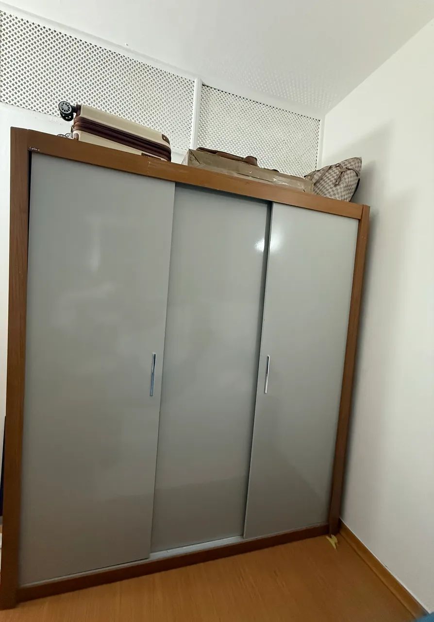 Guarda roupa porta de correr  - Foto 2