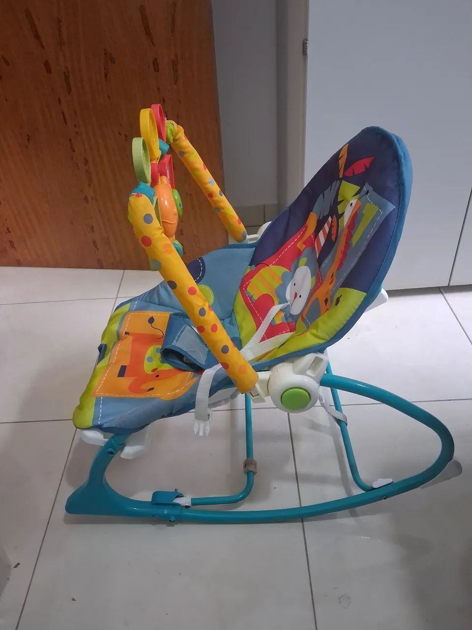 Cadeirinha Infantil com móbile - Foto 2