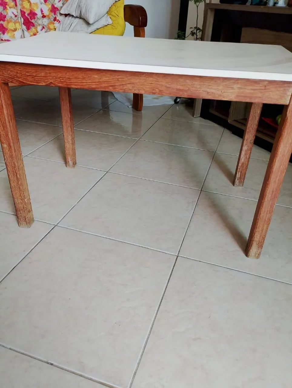 Vendo mesinha