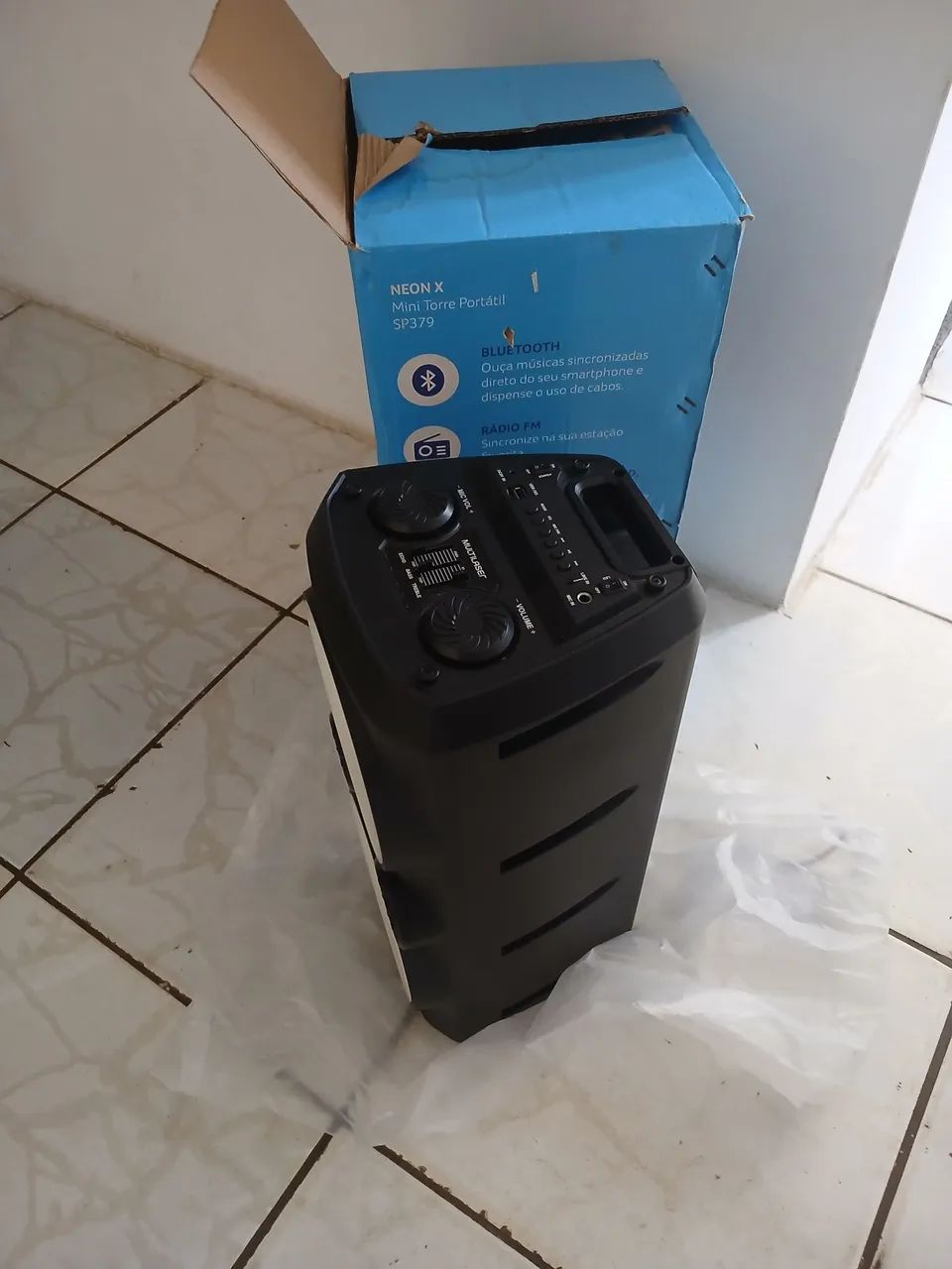 VENDO CAIXA DE SOM TORRE MULTILASER 200 RMS