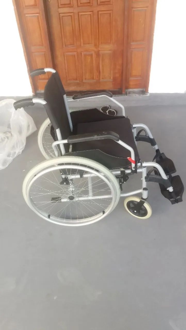 Cadeira de rodas D600-T46 - Foto 4