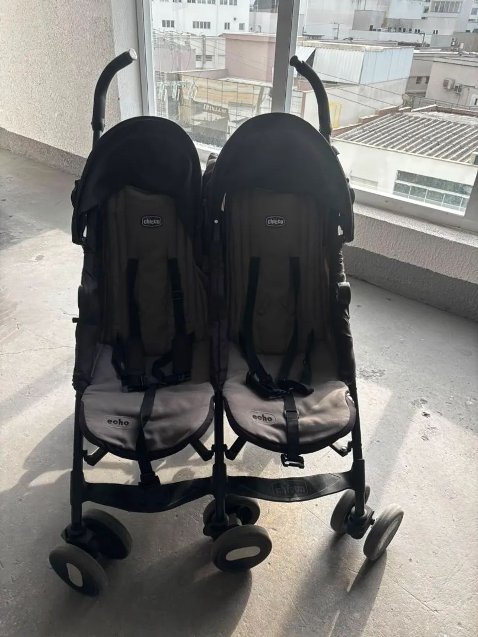 Carrinho de Passeio para Gêmeos 
