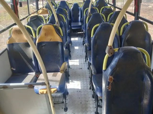 MICRO ÔNIBUS VOLARE V6 ESCOLAR - Foto 4