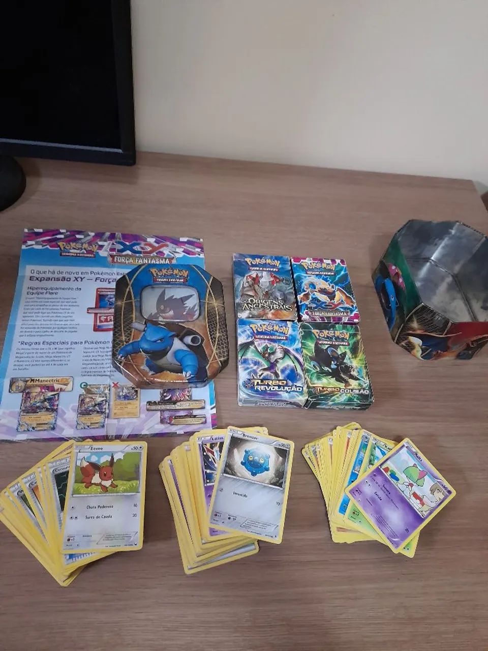 Lata Power Trio EX - Blastoise-EX e Decks de batalha com mais de 300 cartas!