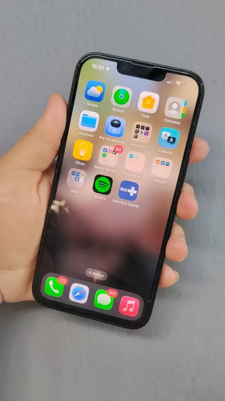 iPhone 16e 