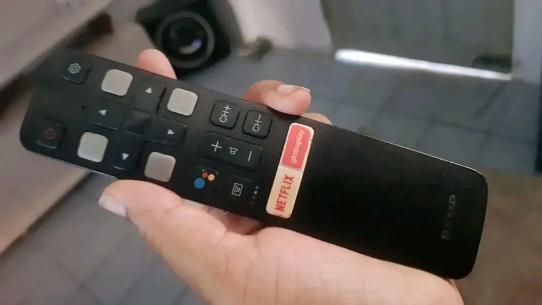 SMARTV 65 POLEGADAS 4K TCL Android Bluetooth LER A PUBLICAÇÃO  - Foto 2